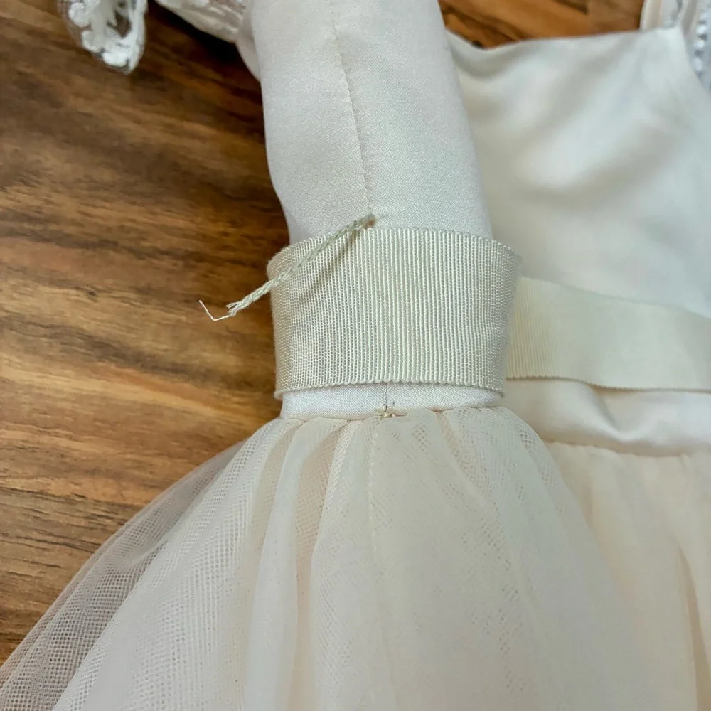 David’s Bridal Size 4 Ivory Flower Girl Dress With Bow Worn Once - Picture 4 of 14